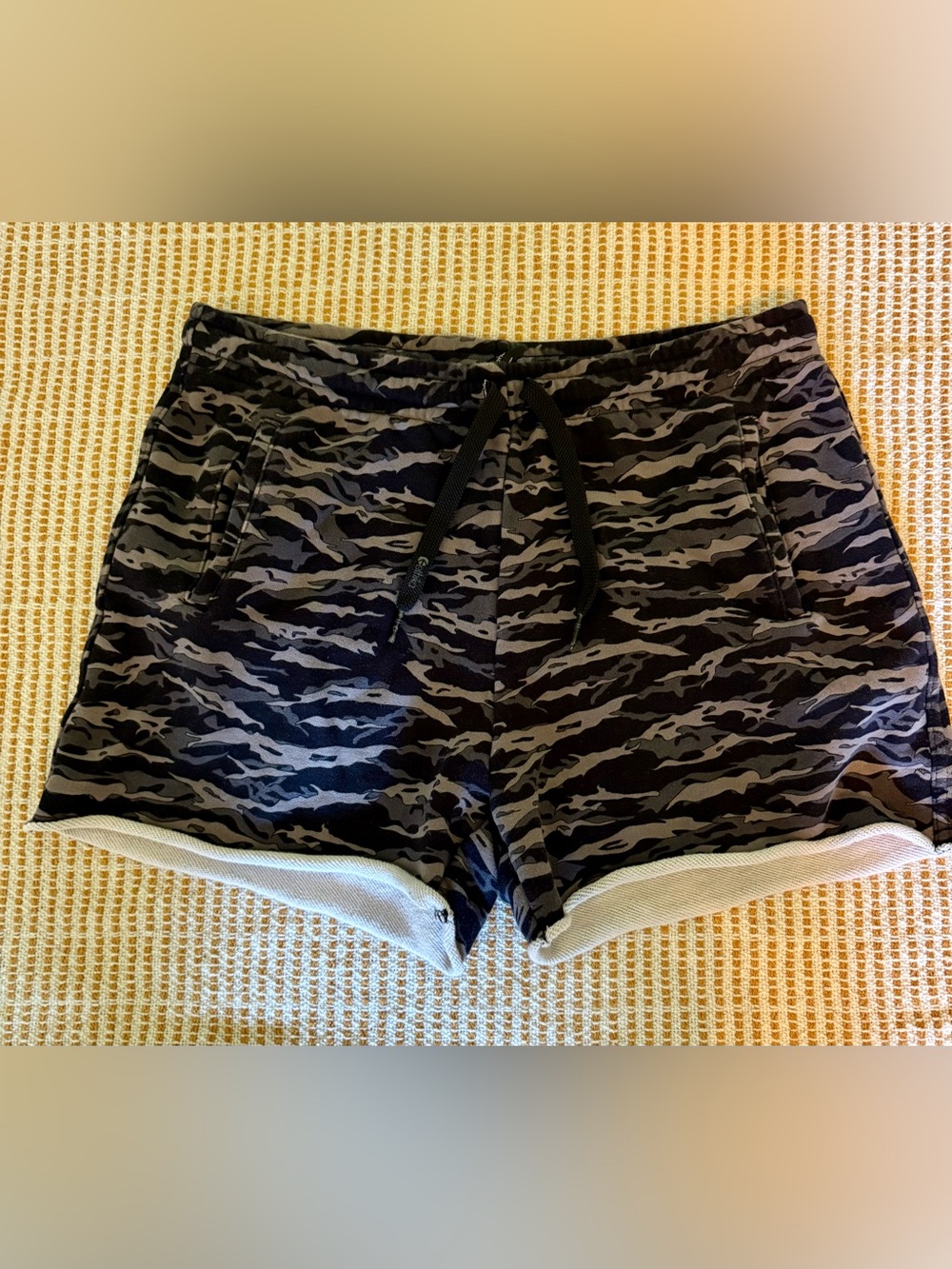 ethika Black and Gray Camouflage Women’s Shorts 100% cotton